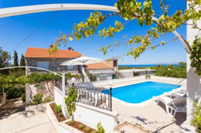Family friendly house with a swimming pool Cove Stratincica, Korcula - 14472
